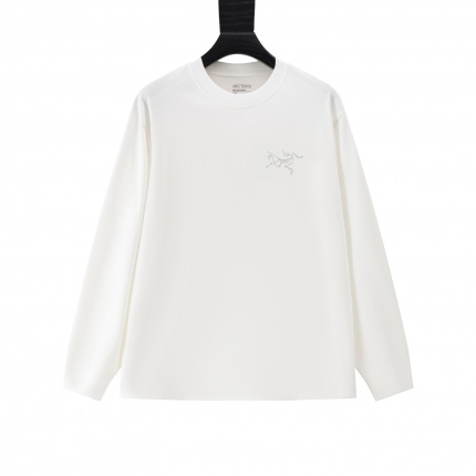 ARC TERYX Long-Sleeved T-Shirt for Men in 215270
