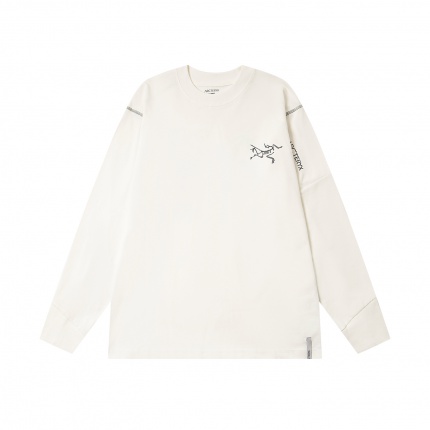 ARC TERYX Long-Sleeved T-Shirt for Men in 215276