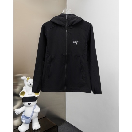 ARC TERYX Jackets for Men in 215303