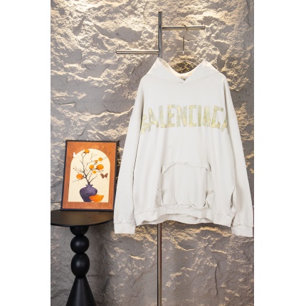 Balenciaga Hoodies for Men in 215385