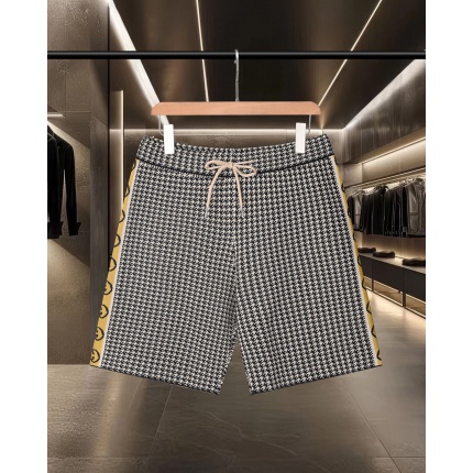 Gucci Short Pants For Men in 215706