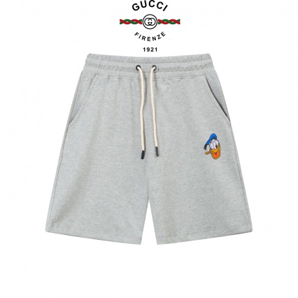 Gucci Short Pants For Men in 215707