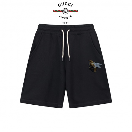 Gucci Short Pants For Men in 215710