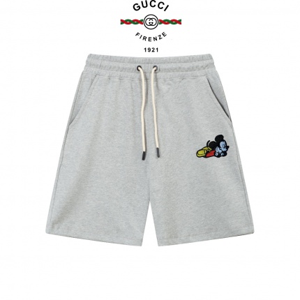 Gucci Short Pants For Men in 215711