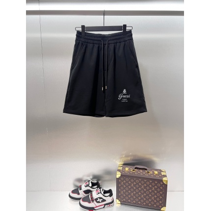 Gucci Short Pants For Men in 215718