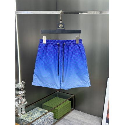 Gucci Short Pants For Men in 215735
