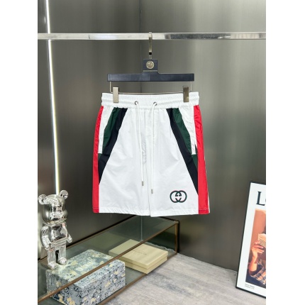 Gucci Short Pants For Men in 215747