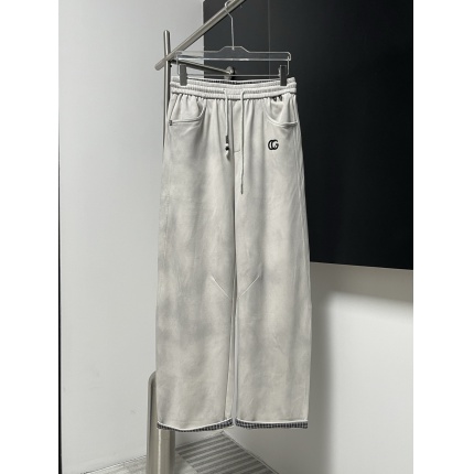 Gucci Short Pants For Men in 215752