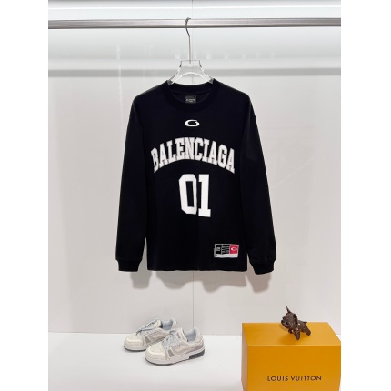 Balenciaga Long Sleeve T-Shirts in 216056