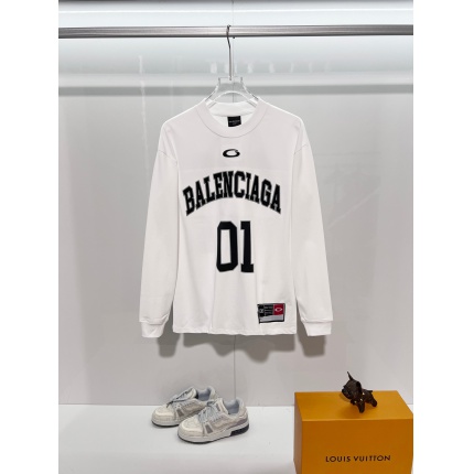 Balenciaga Long Sleeve T-Shirts in 216057