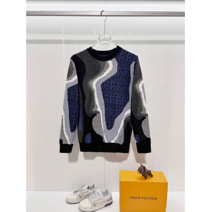 Fendi Sweaters for Men in 216089