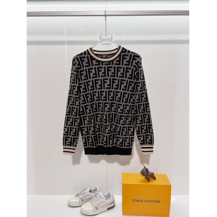 Fendi Sweaters for Men in 216090