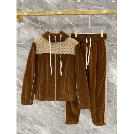 Gucci Tracksuits for Men in 216139
