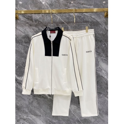 Gucci Tracksuits for Men in 216140