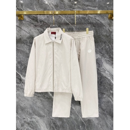 Gucci Tracksuits for Men in 216146