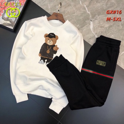 Gucci Tracksuits for Men in 216255