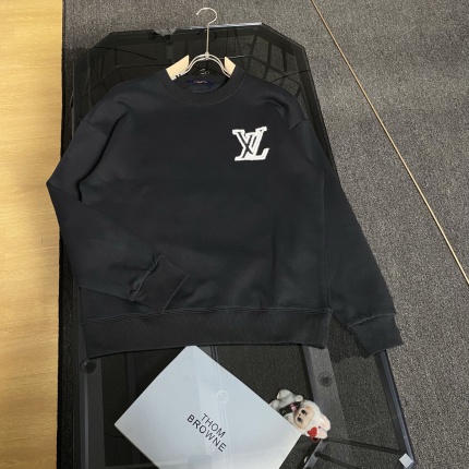 Louis Vuitton Hoodies for Men in 216553