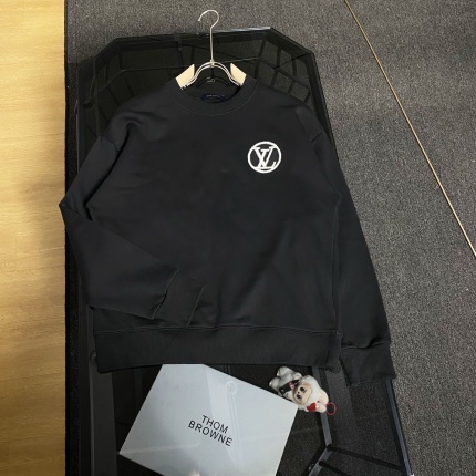 Louis Vuitton Hoodies for Men in 216562