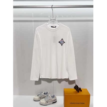 Louis Vuitton Long-Sleeved T-shirts for Men in 216580
