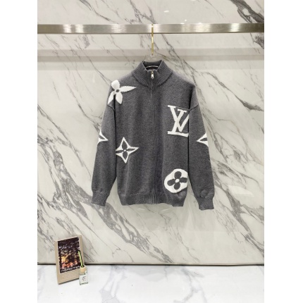 Louis Vuitton Long-Sleeved T-shirts for Men in 216587