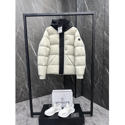 Moncle Thick Coats For Men in 216625