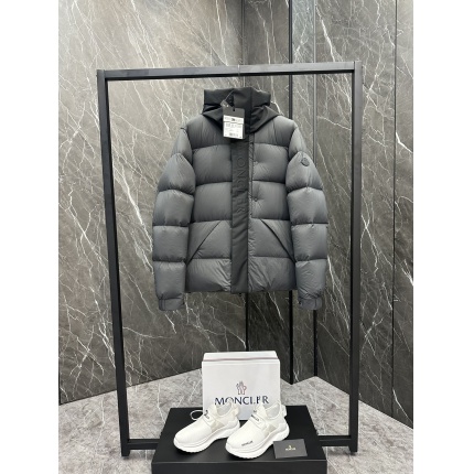Moncle Thick Coats For Men in 216626
