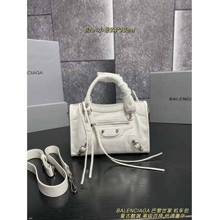 Balenciaga high quality Handbags in 216635