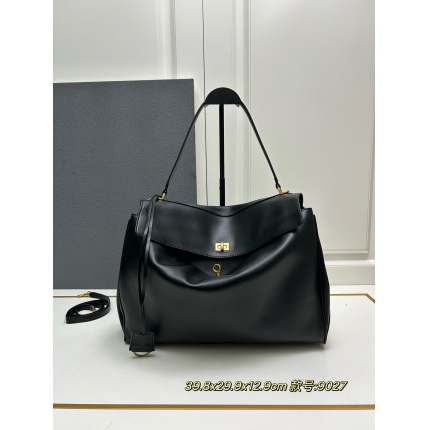 Balenciaga high quality Handbags in 216640