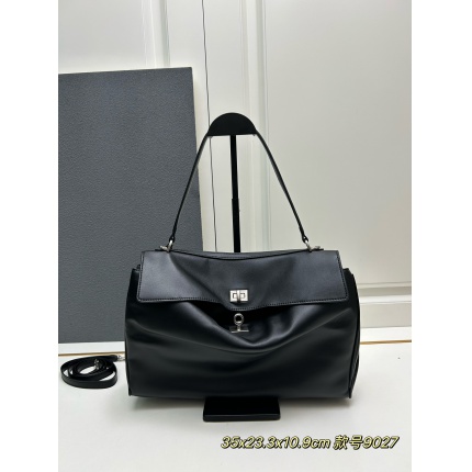 Balenciaga high quality Handbags in 216644