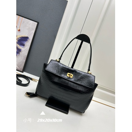 Balenciaga high quality Handbags in 216656