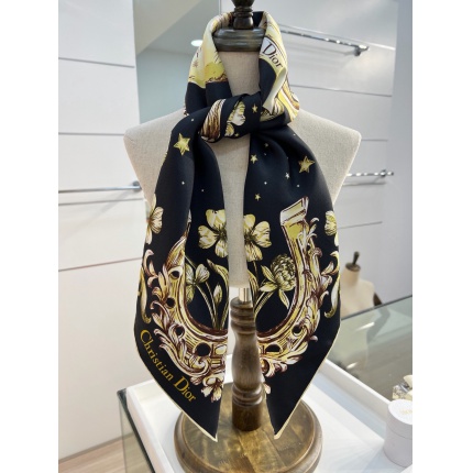 Dior Scarf in 216670