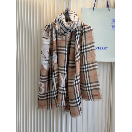 New Burberry high-quality scarf in 216732