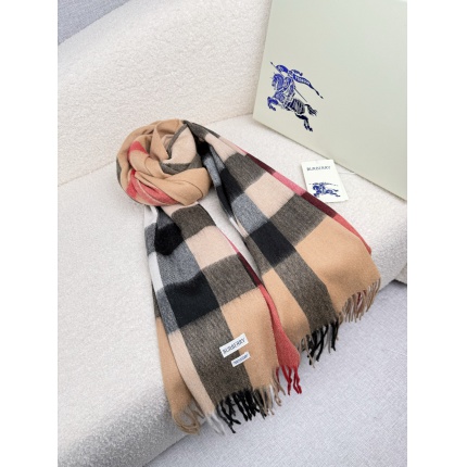 New Burberry high-quality scarf in 216744