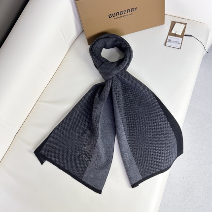 New Burberry high-quality scarf in 216758