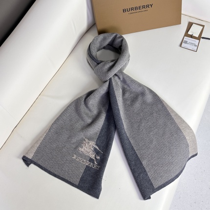 New Burberry high-quality scarf in 216759