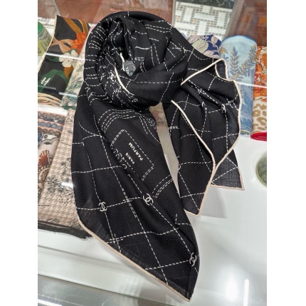 New Chanel high-quality scarf in 216770
