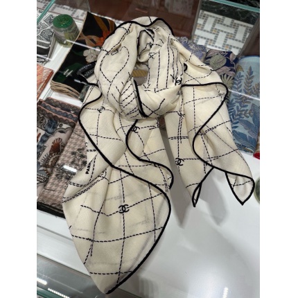 New Chanel high-quality scarf in 216771