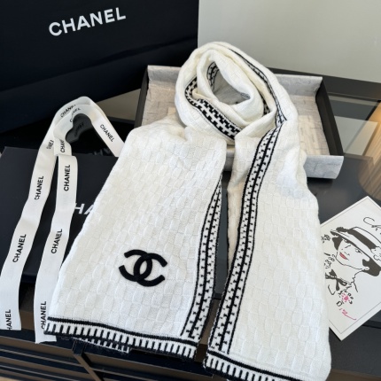 New Chanel high-quality scarf in 216775