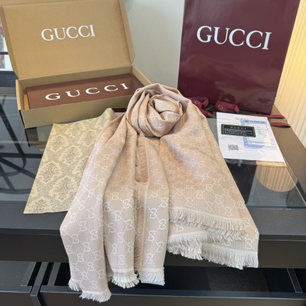 New GUCCI high-quality scarf in 216869