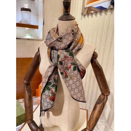 New GUCCI high-quality scarf in 216871