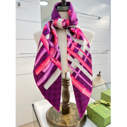New GUCCI high-quality scarf in 216904