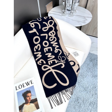 New Loewe high-quality scarf in 216977