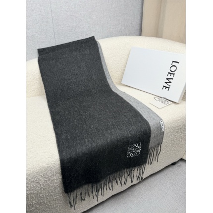 New Loewe high-quality scarf in 216980