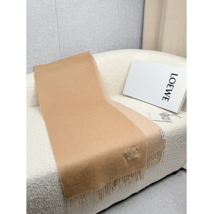 New Loewe high-quality scarf in 216981