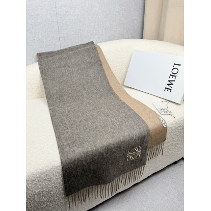 New Loewe high-quality scarf in 216982