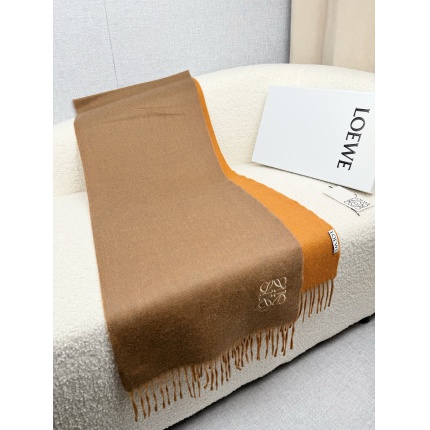 New Loewe high-quality scarf in 216983