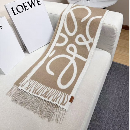 New Loewe high-quality scarf in 216993