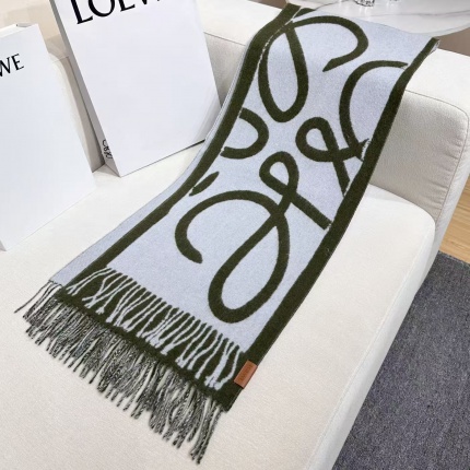 New Loewe high-quality scarf in 216994