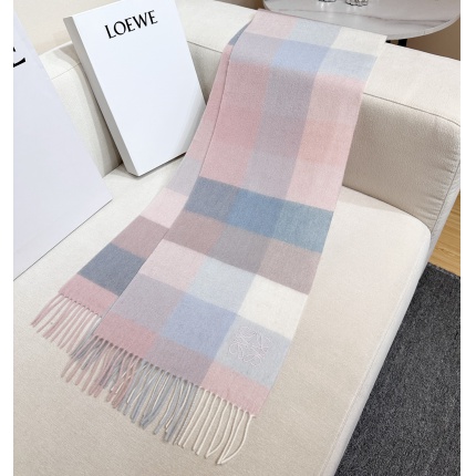New Loewe high-quality scarf in 216996