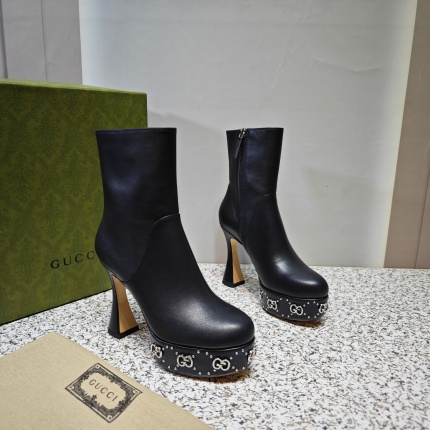 Gucci Boots For Women in 217057